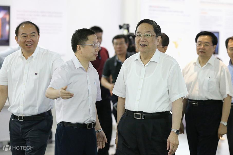 3、2014年06月07日全国政协主席俞正声视察电子游艺开户 .jpg